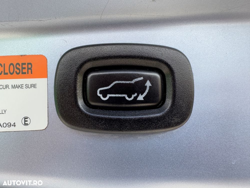 Mitsubishi Outlander 2.0 4WD Top - 32