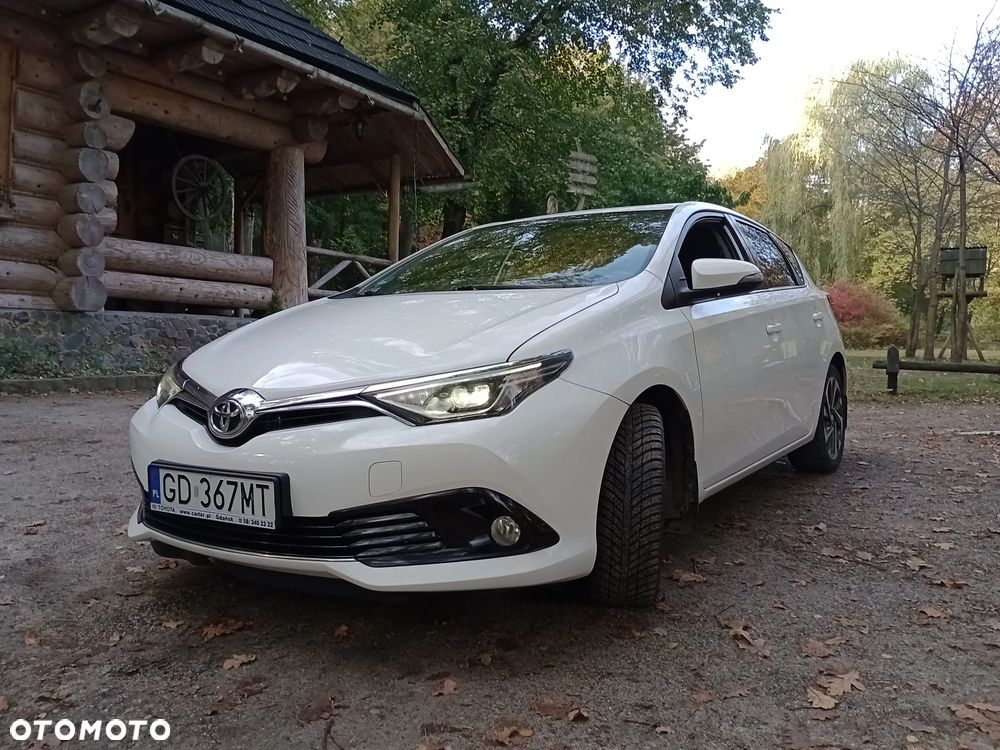 Toyota Auris 1.6 Comfort - 1
