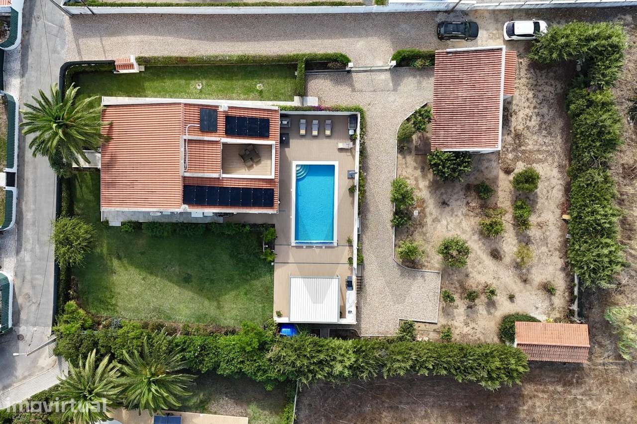 Moradia T3+2 com piscina, jardim e garagem perto de Guia - Grande imagem: 2/31