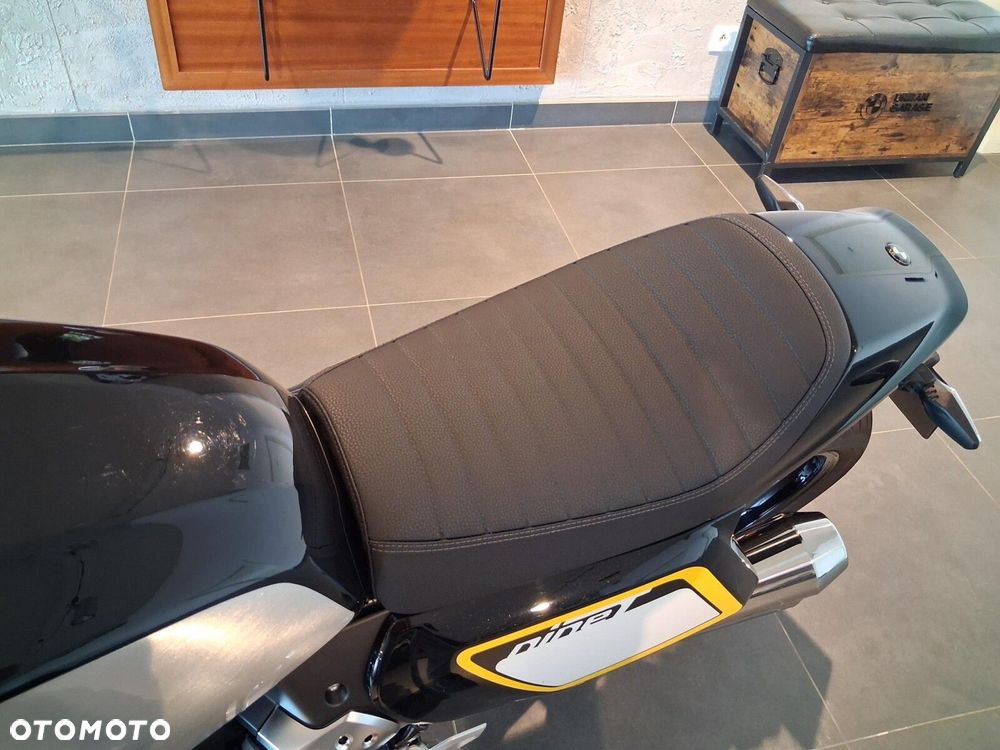 BMW R - 17