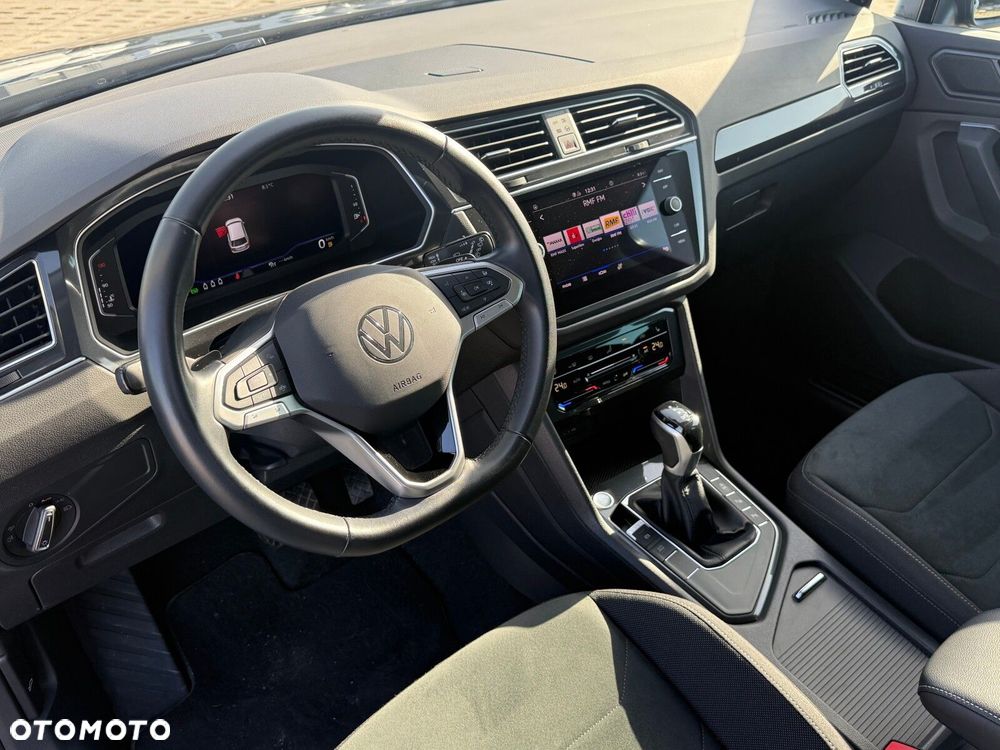 Volkswagen Tiguan - 13