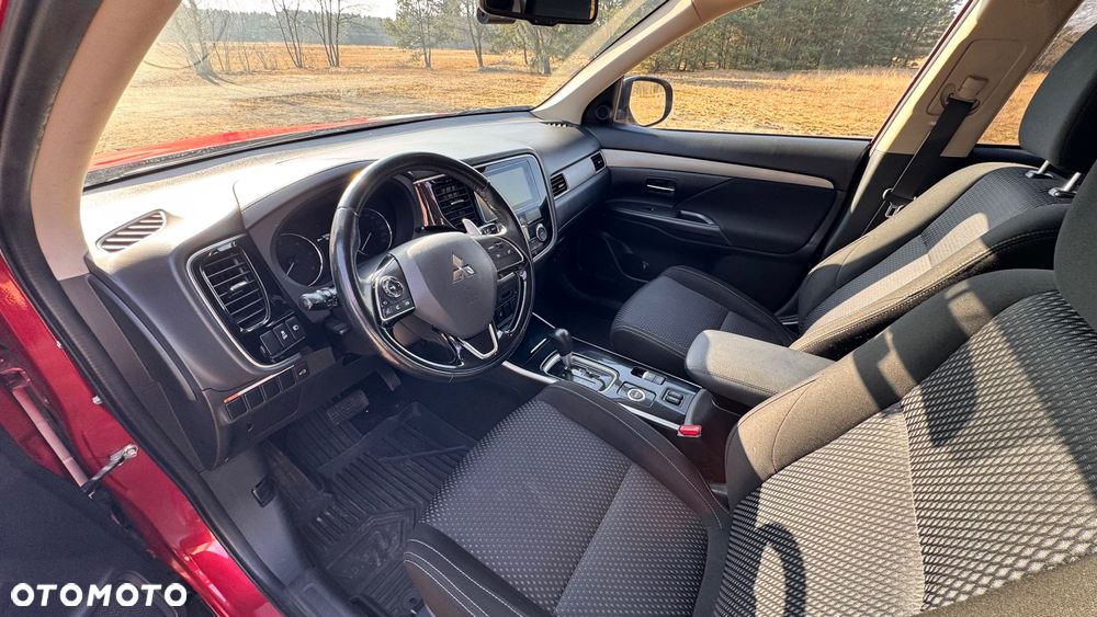 Mitsubishi Outlander 2.2 DI-D 4WD Automatik Plus - 14