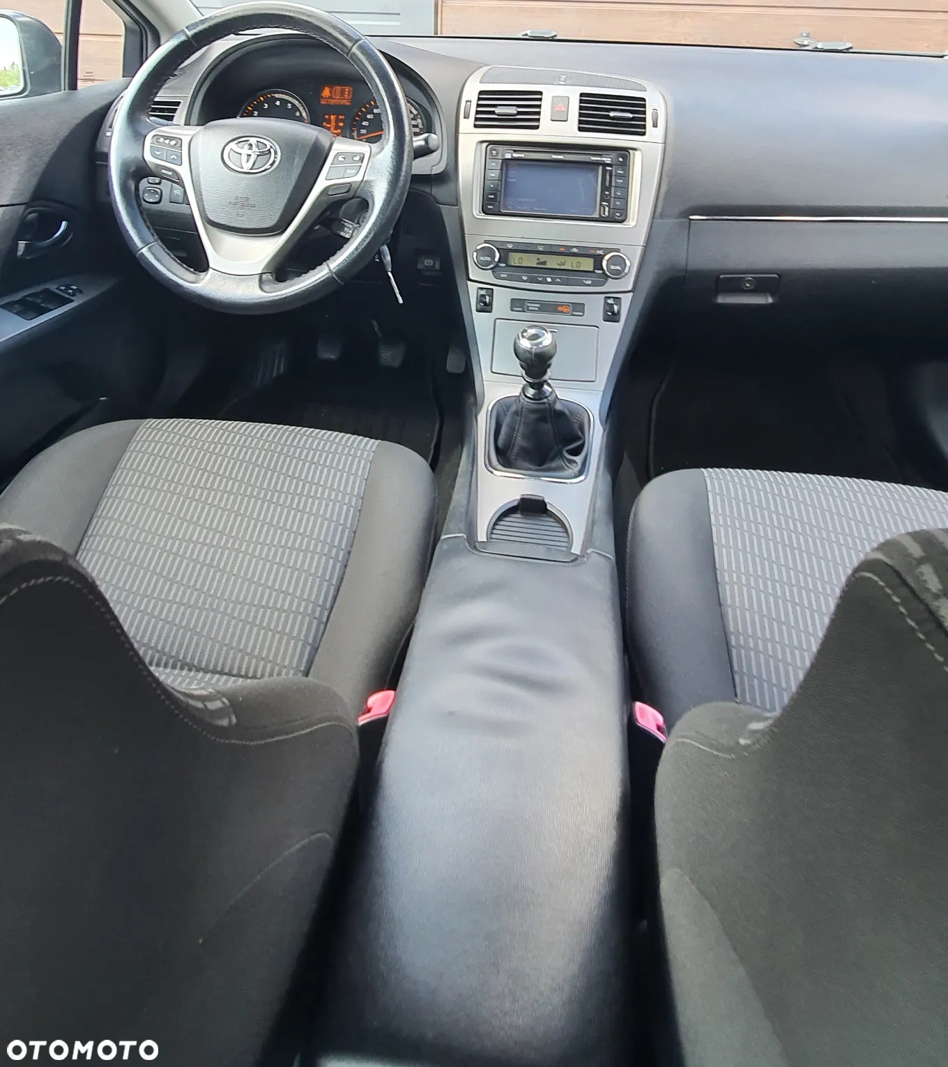 Toyota Avensis 1.8 Sol plus NAVI - 22