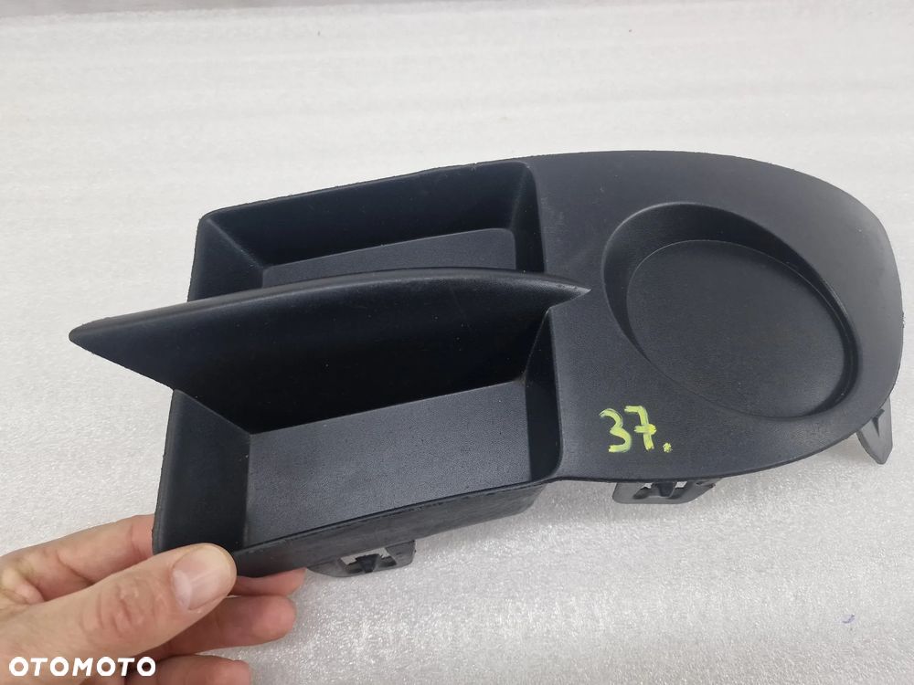 RENAULT CLIO II CAMPUS 06- LEWA KRATKA BOCZNA ZDERZAKA PRZEDNIEGO PRZÓD , NR 8200445991 , NR AUKCJI C/37 - 3