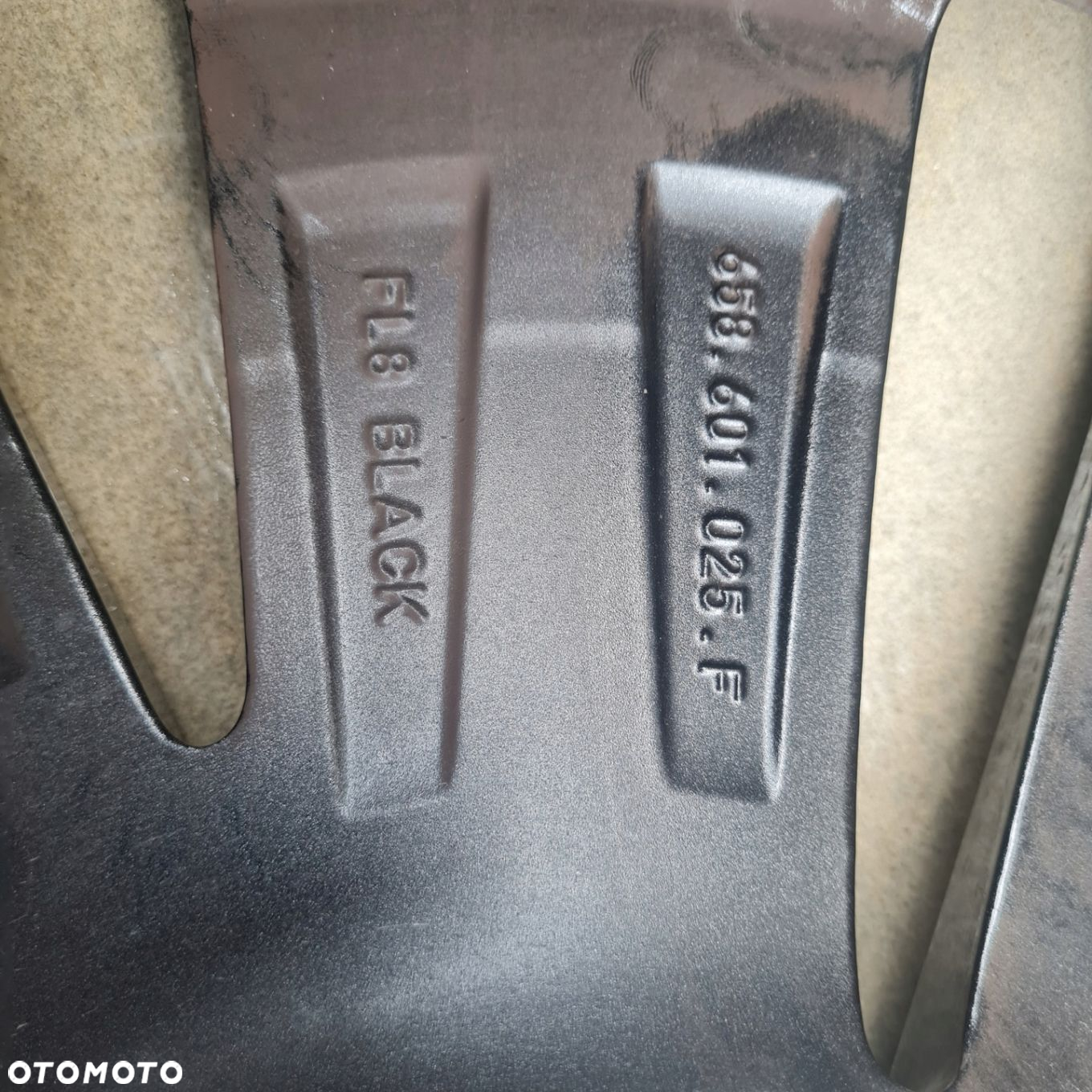 FELGA SKODA KAMIQ 17 658601025AA - 4