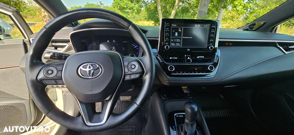 Toyota Corolla 2.0 HSD Exclusive Plus GR Sport Bi-Tone - 27