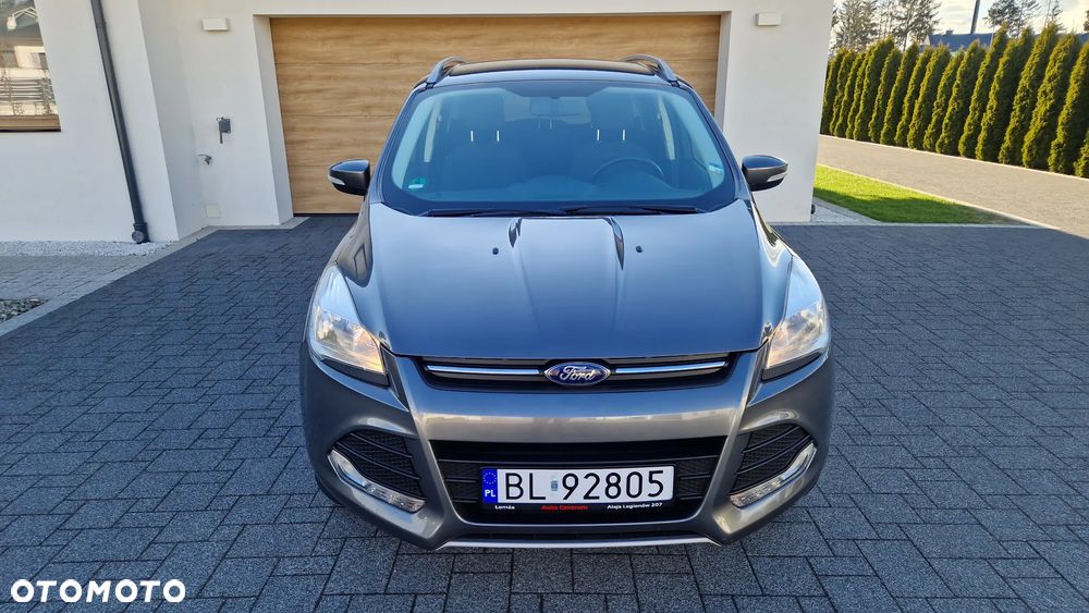 Ford Kuga 1.6 EcoBoost 2x4 Titanium - 4