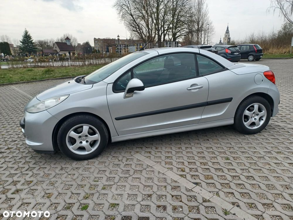 Peugeot 207 CC 120 VTi Active - 10
