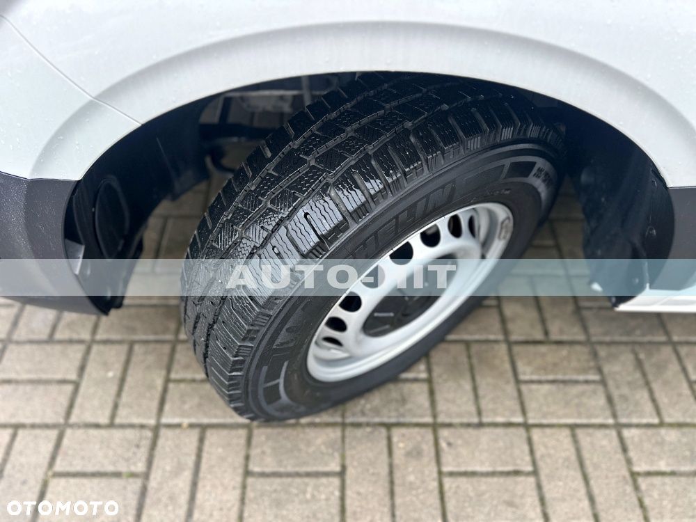 Volkswagen Crafter - 21