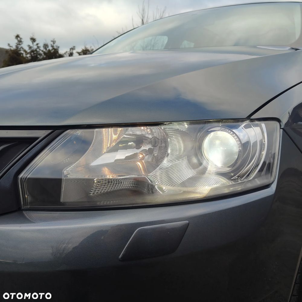 Skoda RAPID 1.2 TSI (Green tec) Ambition - 23