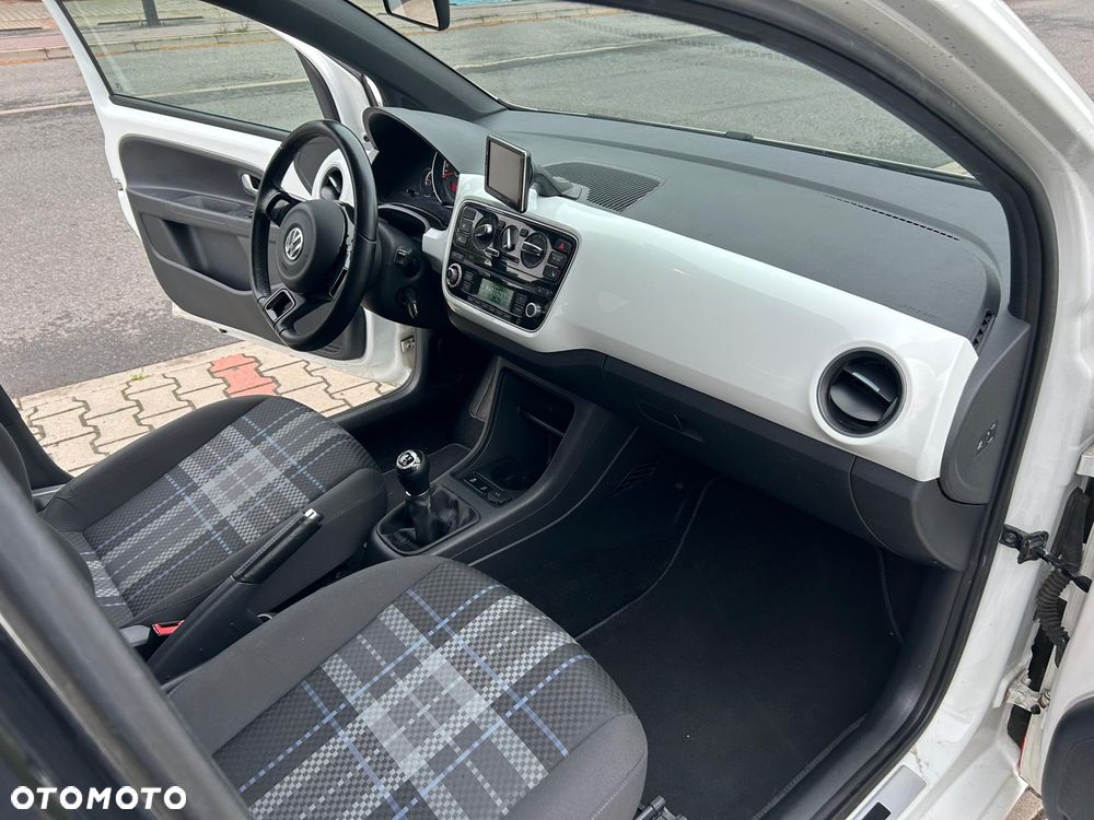 Volkswagen up! cup - 15