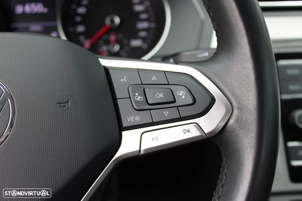 VW Passat 2.0 TDI Elegance - 31