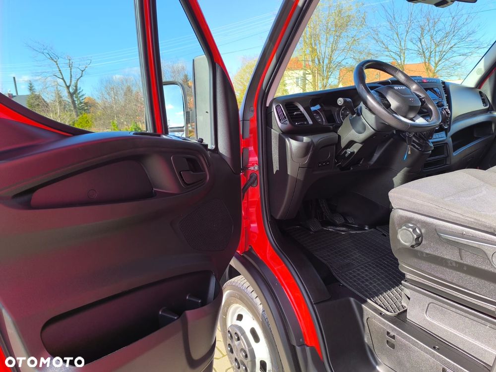 Iveco Daily 50C18 Plandeka, 12 Palet, Sypialnia, Firana+Drzwi z tyłu. - 13