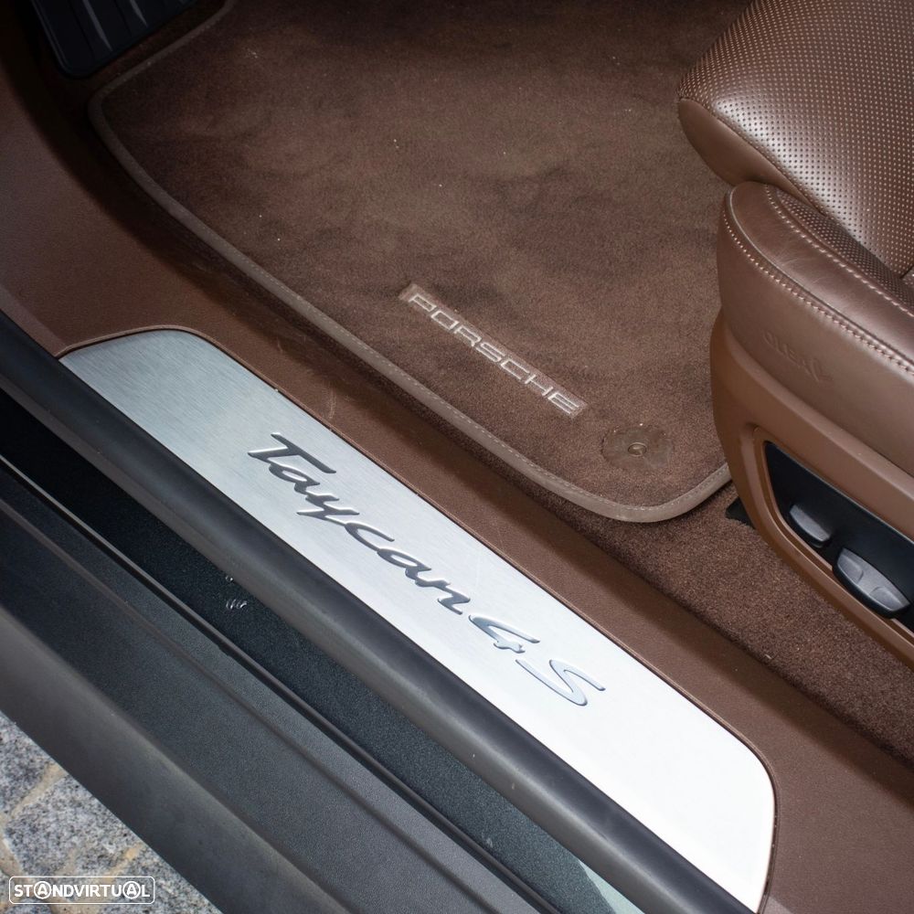 Porsche Taycan Sport Turismo 4S Black Edition - 15