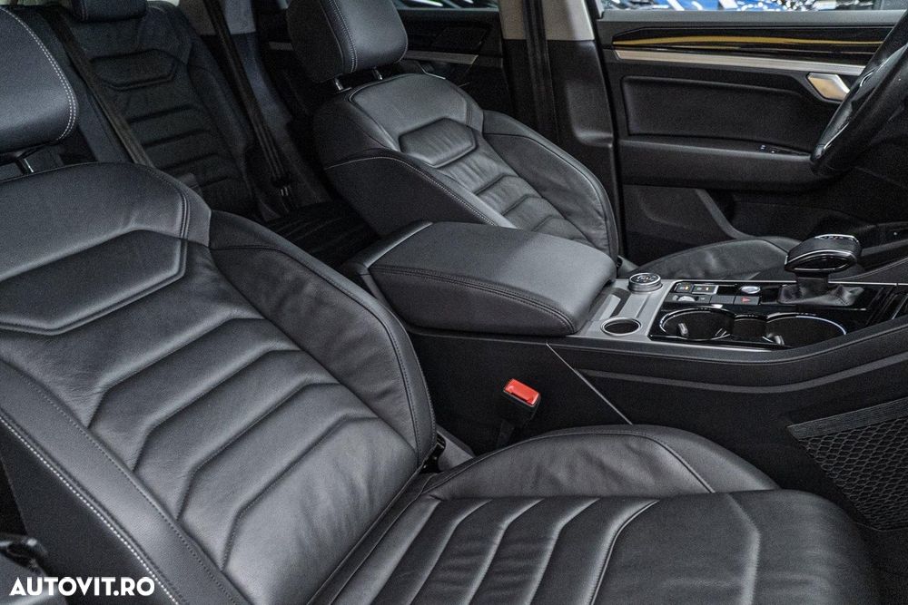 Volkswagen Touareg V6 TDI 4MOTION Elegance - 35