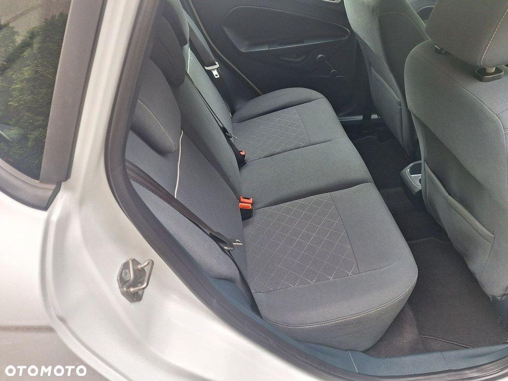 Ford Fiesta - 16