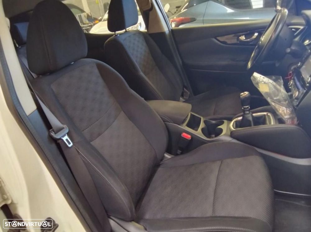 Nissan Qashqai - 4
