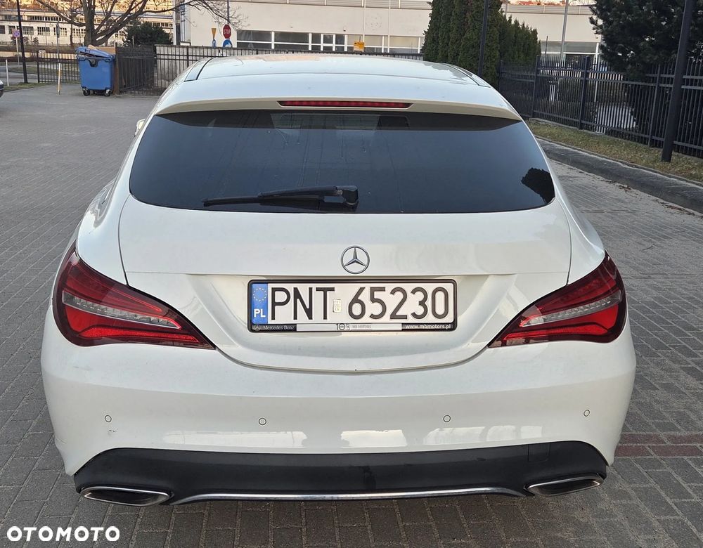 Mercedes-Benz CLA 200 7G-DCT UrbanStyle Edition - 8