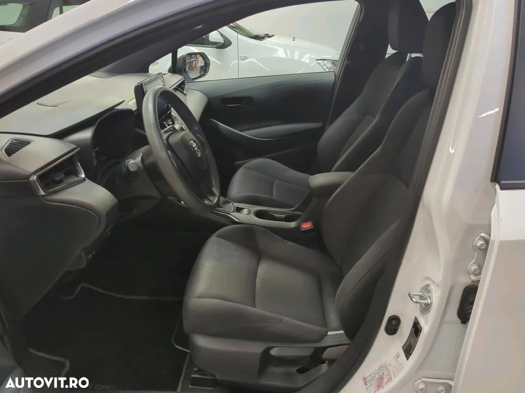 Toyota Corolla - 3