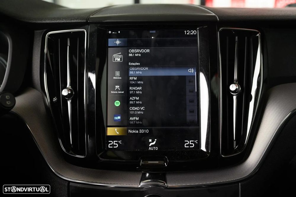 Volvo XC 60 2.0 T8 PHEV R-Design AWD - 37