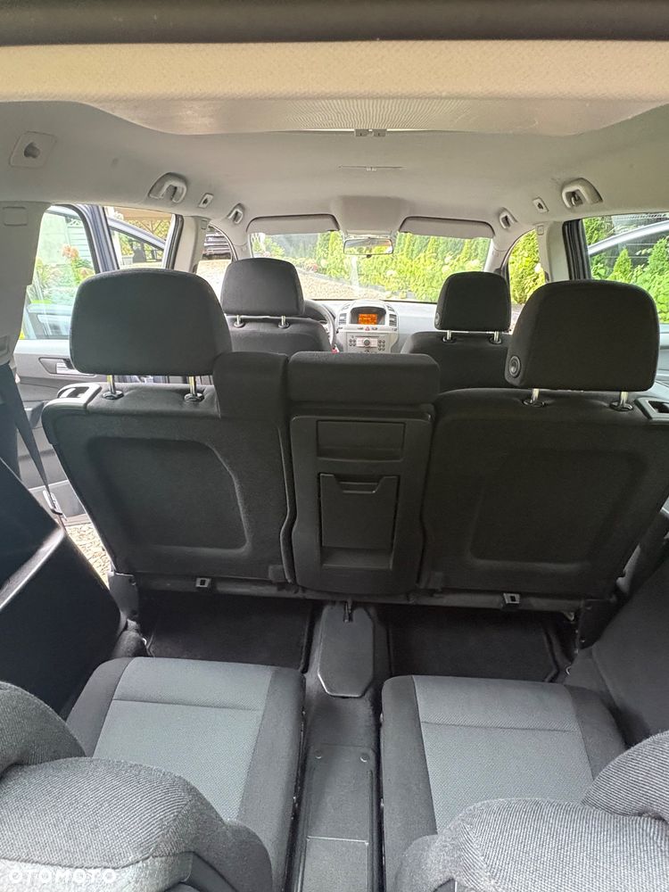 Opel Zafira - 19