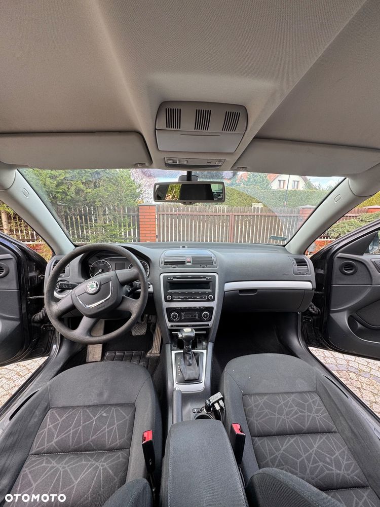 Skoda Octavia 1.6 TDI Family Plus DSG - 4