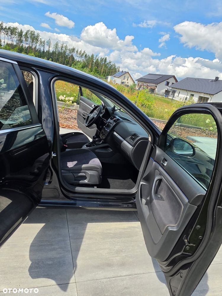 Volkswagen Jetta 2.0 TDI DPF Comfortline - 21