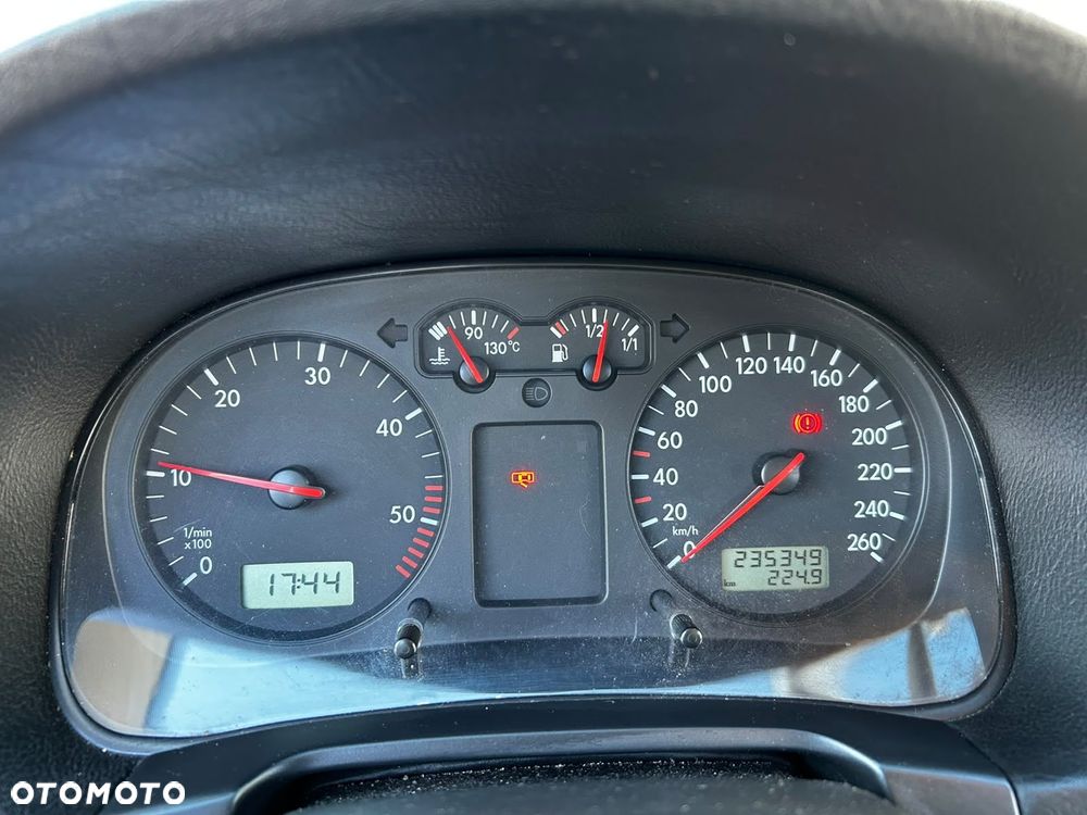 Volkswagen Golf Variant 1.9 TDI - 8