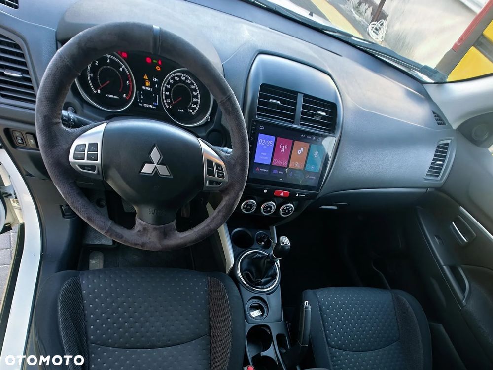 Mitsubishi ASX - 10