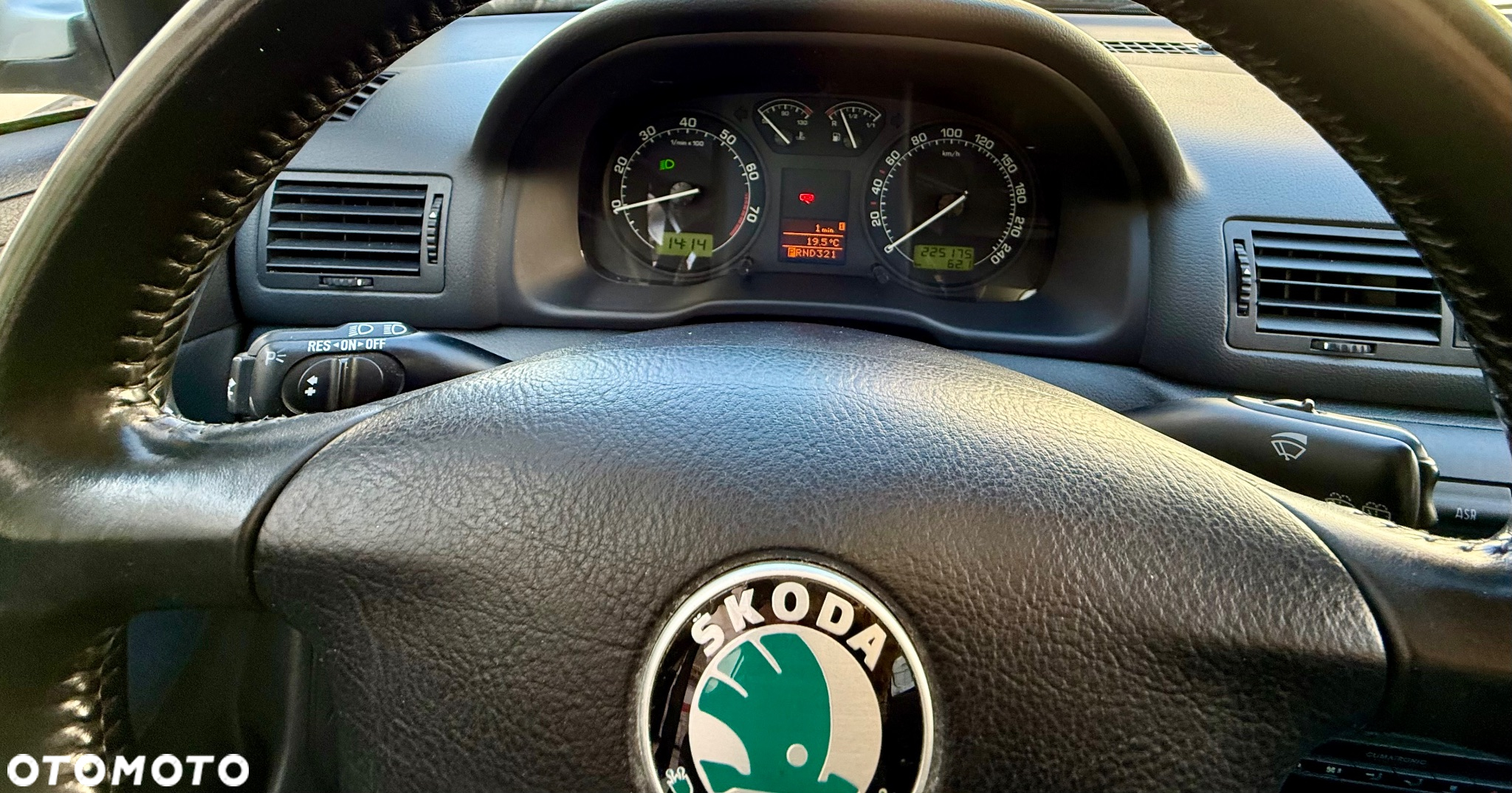 Skoda Octavia 1.6 Automatik Ambiente - 6