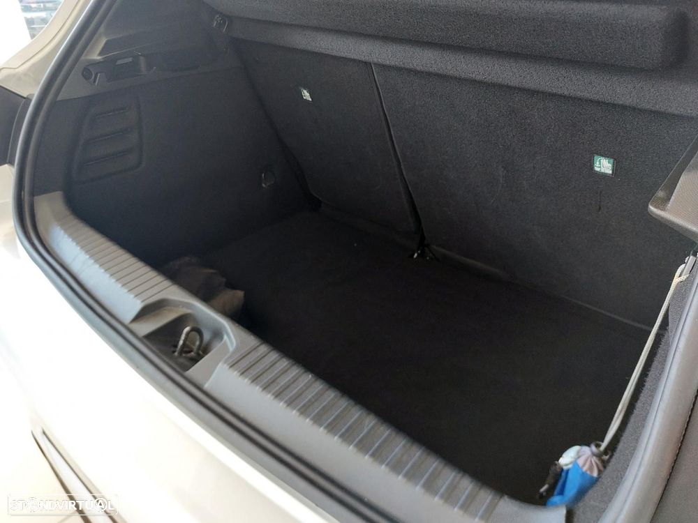 Renault Clio 1.0 TCe Evolution Bi-Fuel - 40