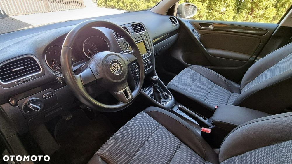 Volkswagen Golf - 11