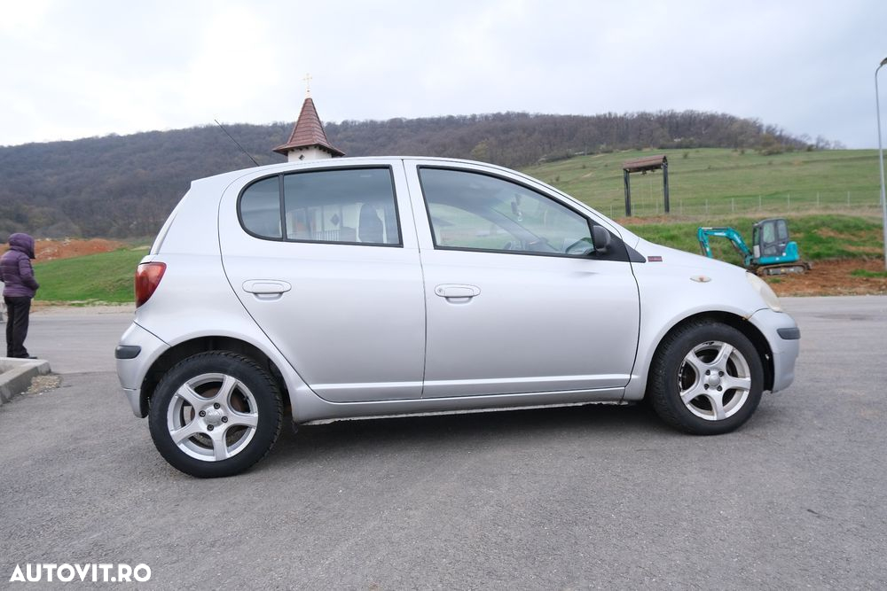 Toyota Yaris - 3