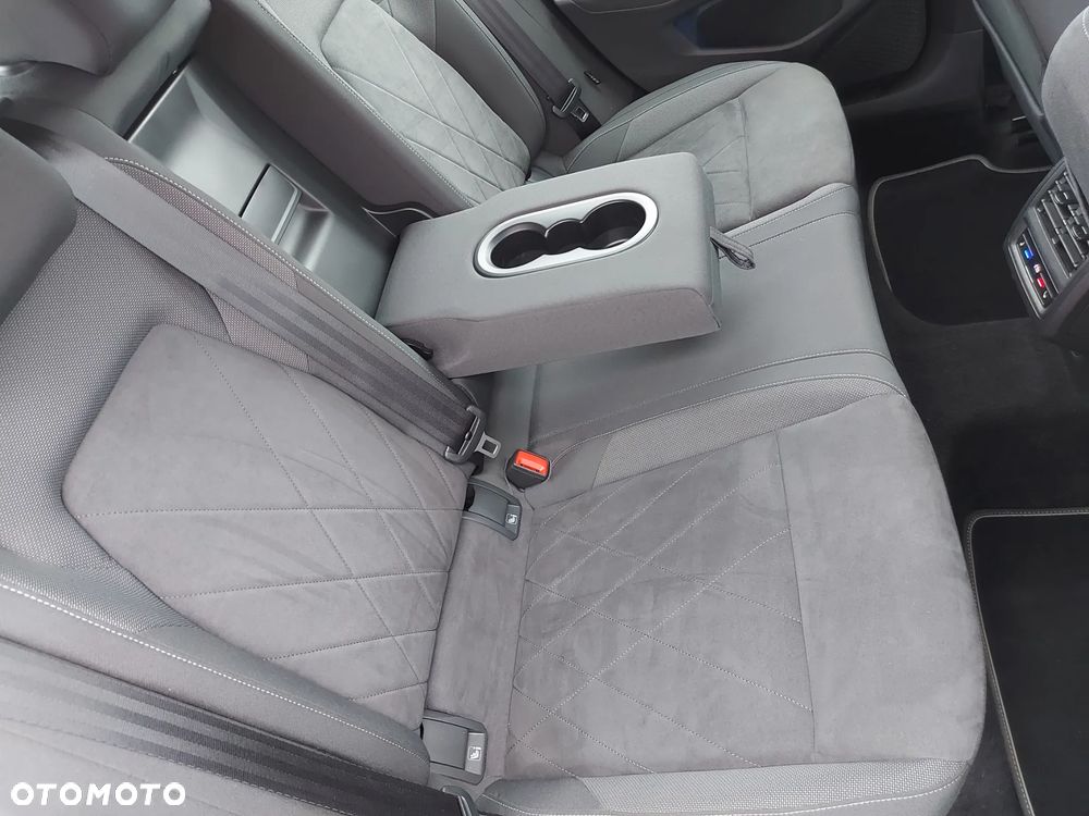 Volkswagen Golf - 18