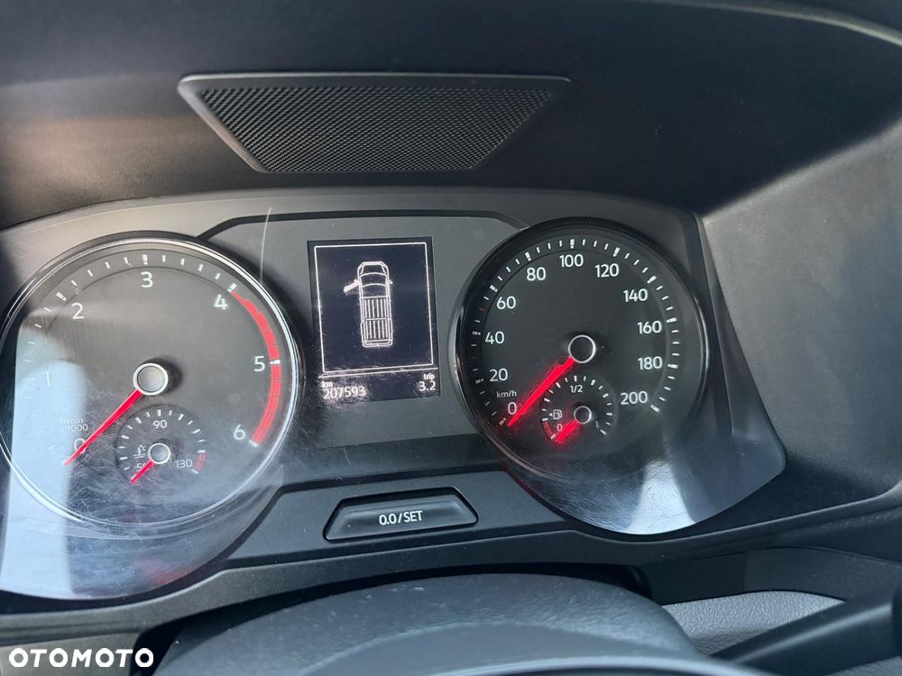 Volkswagen Crafter - 19