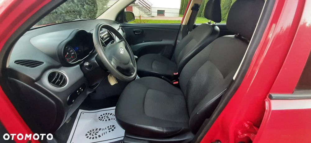 Hyundai i10 - 30