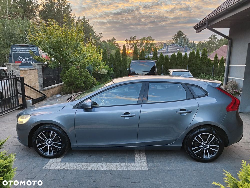 Volvo V40 D3 Momentum - 30