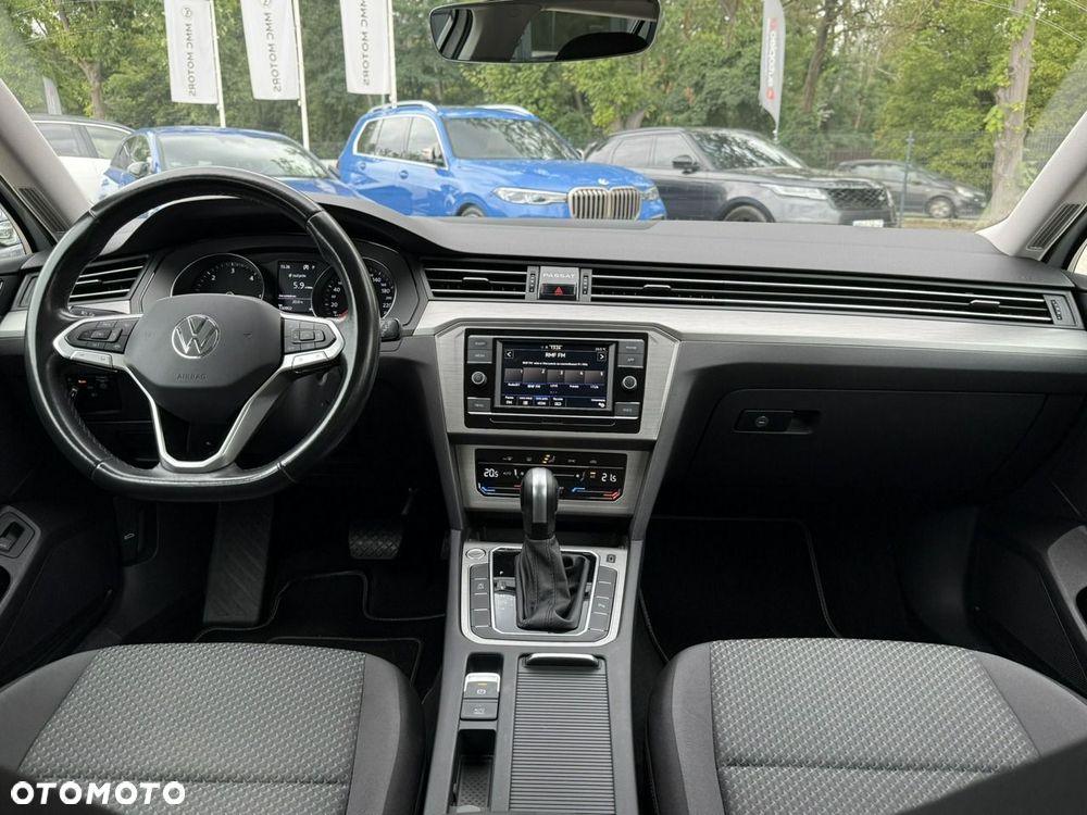 Volkswagen Passat - 18