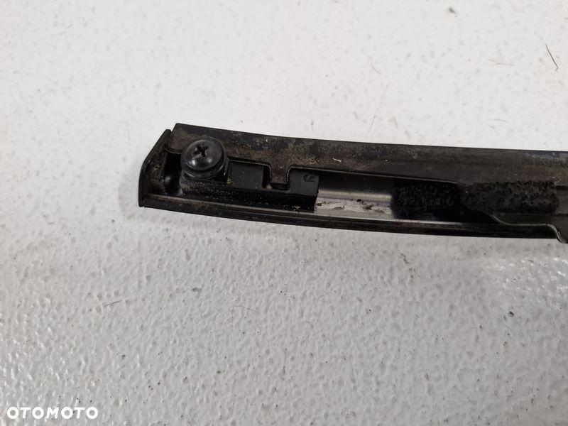 HYUNDAI TUCSON 3 III LISTWA ZGARNIAJĄCA DRZWI LEWY TYŁ LEWA TYLNA CHROM - 8