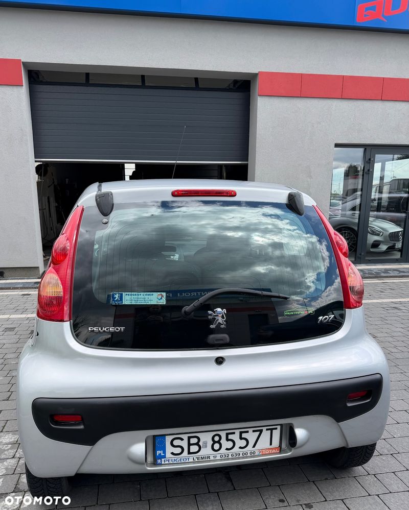 Peugeot 107 1.0 Urban Move - 10