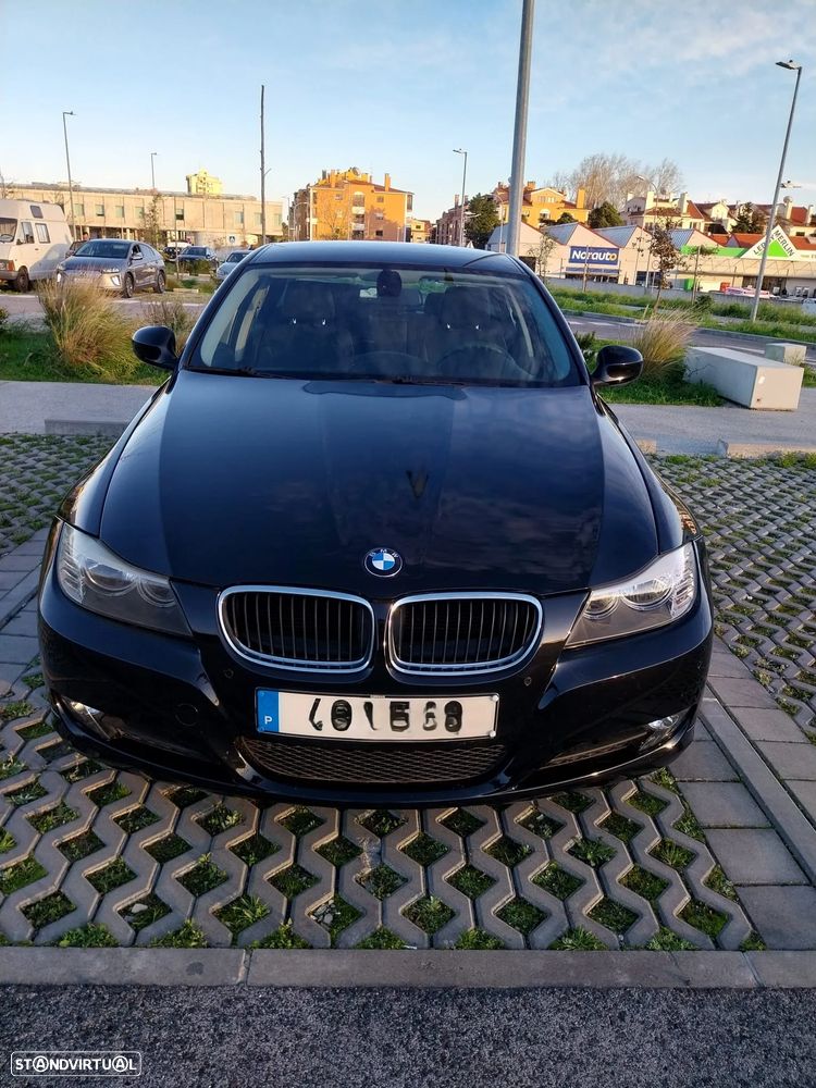BMW 318 d Navigation - 8