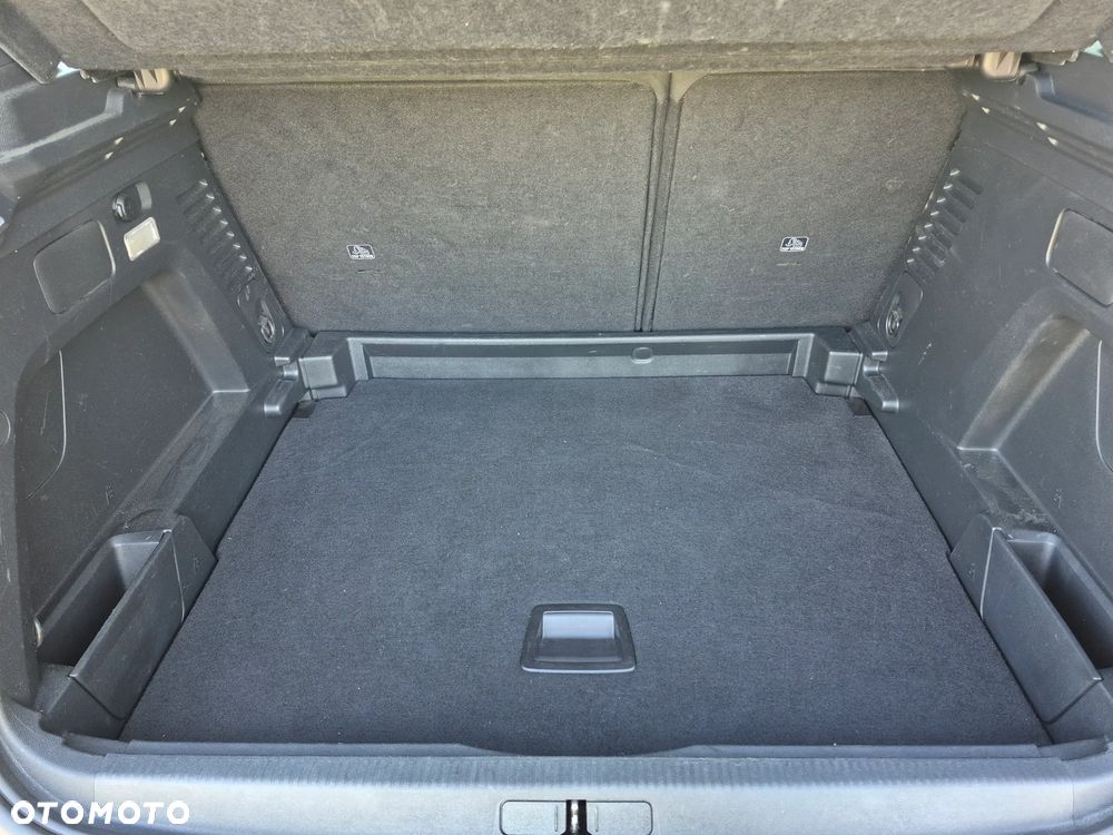 Peugeot 3008 1.5 BlueHDi Active Pack S&S EAT8 - 22