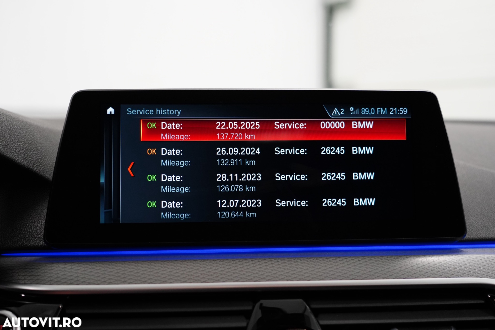 BMW Seria 5 520d xDrive AT - 25