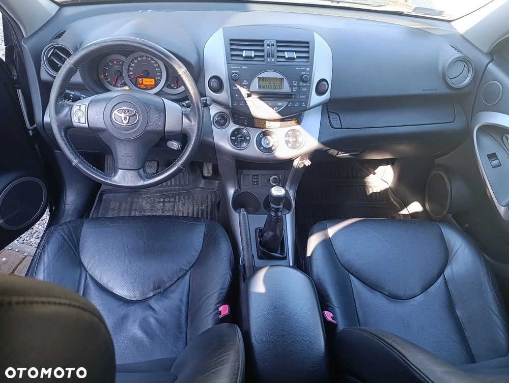 Toyota RAV4 2.2 D-CAT 4x4 Executive - 6