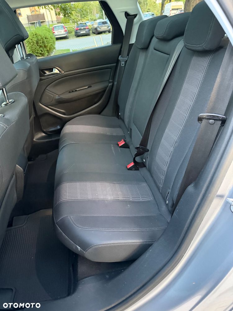 Peugeot 308 - 18