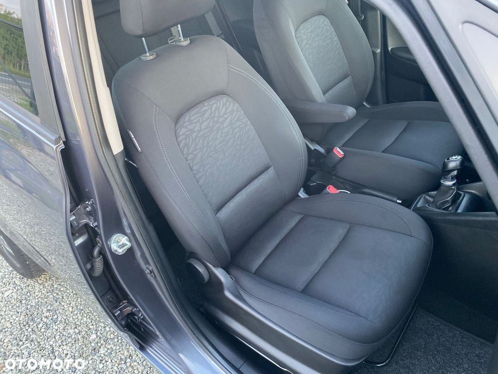 Hyundai ix20 1.4 blue Trend - 27