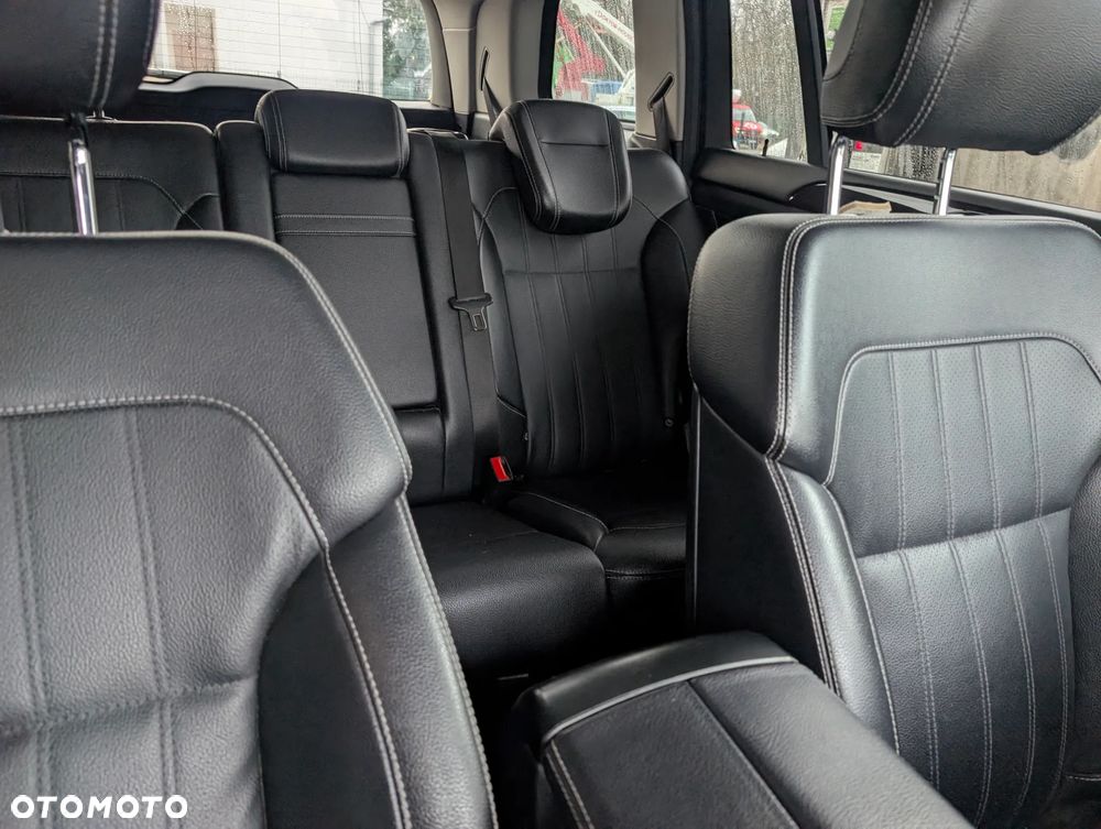 Mercedes-Benz GL 350 BlueTEC 4-Matic - 9