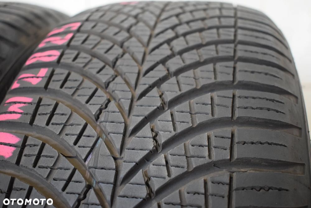 R17 215/50 Goodyear Vector 4 Seasons GEN-3 2024r Cena za parę - 3