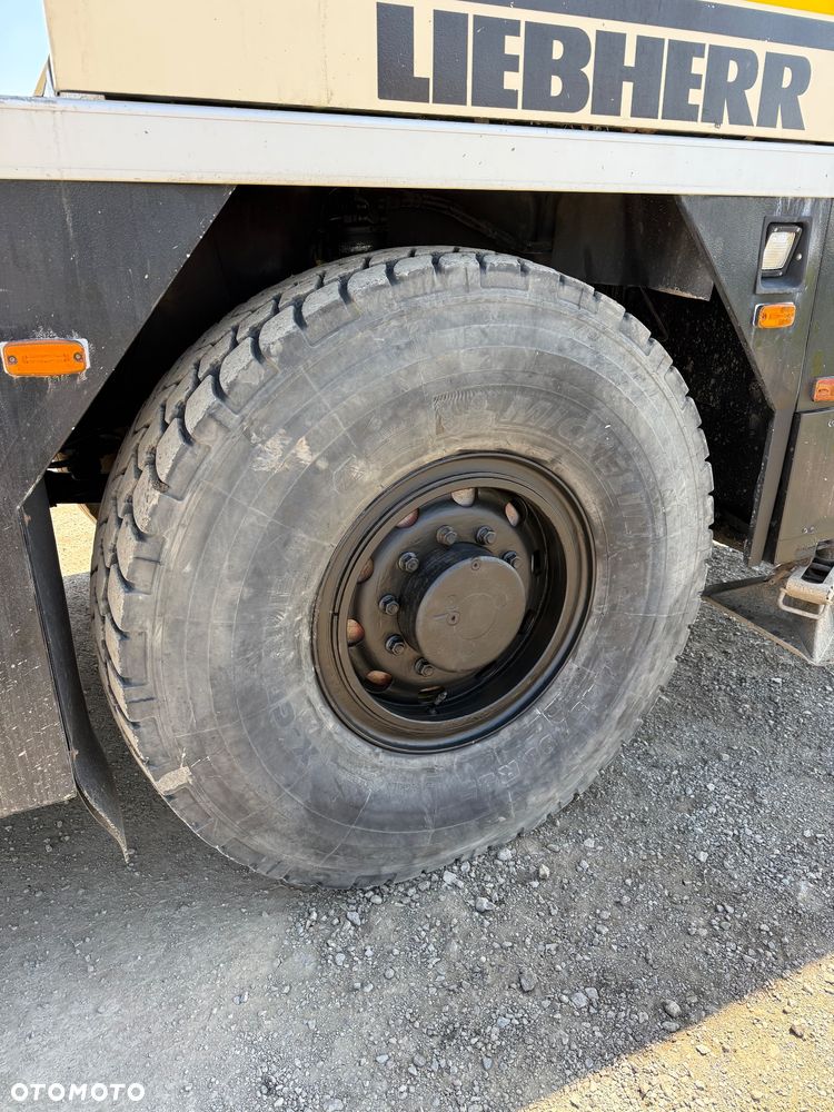 Liebherr LTM1040-2.1 - 10