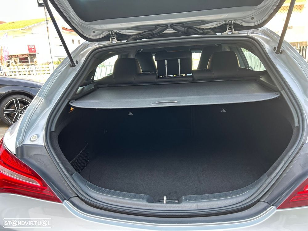 Mercedes-Benz CLA 180 d Shooting Brake AMG Line - 31